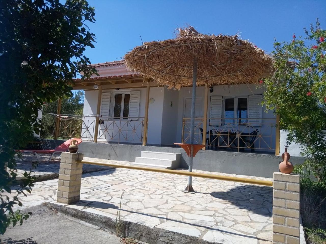 Coral Villas Kompoi Exterior photo